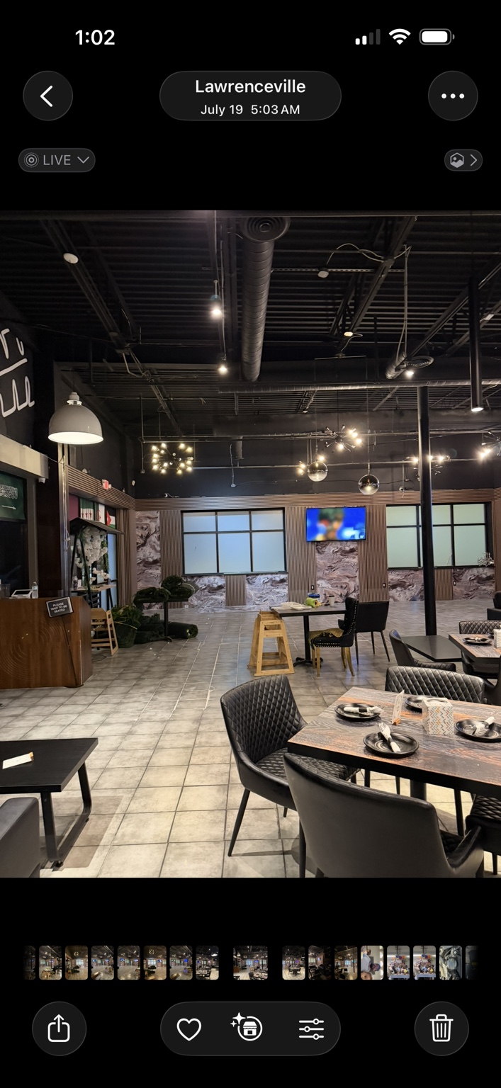 Finished commercial dining and gathering space
